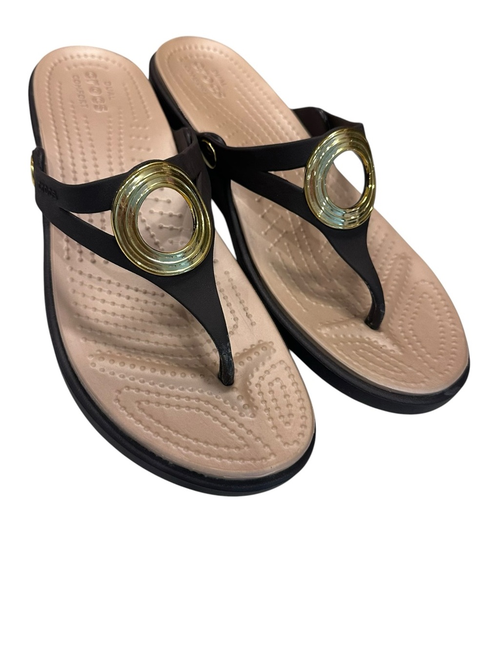 CROCS Sanrah Beveled Circle Wedge Flip Flops Sandals Gold Brown NWOB Size 10